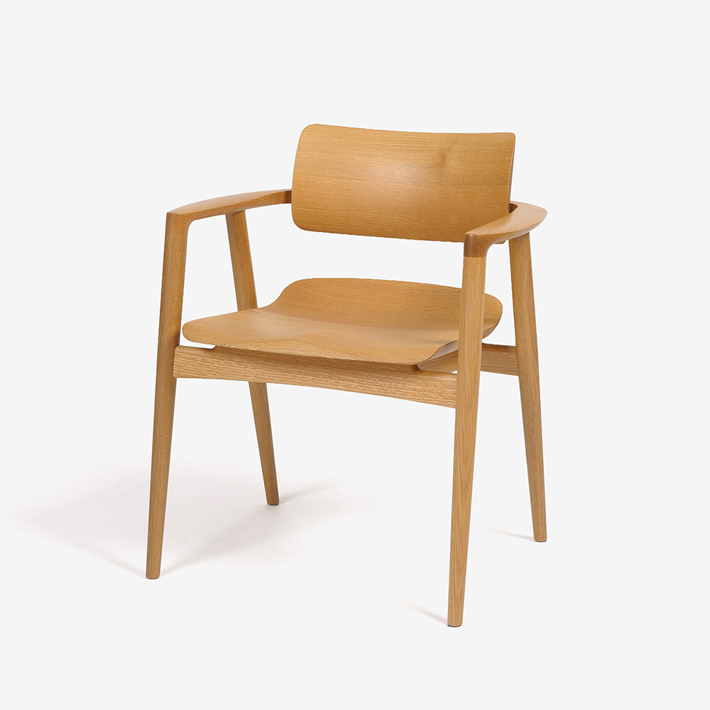 に21【美品】大塚家具 ナラ材 アームチェア 板座 ダイニングチェア 北欧 ダイニングチェア 板座 | 【公式】大塚家具オンラインショップ | 家具