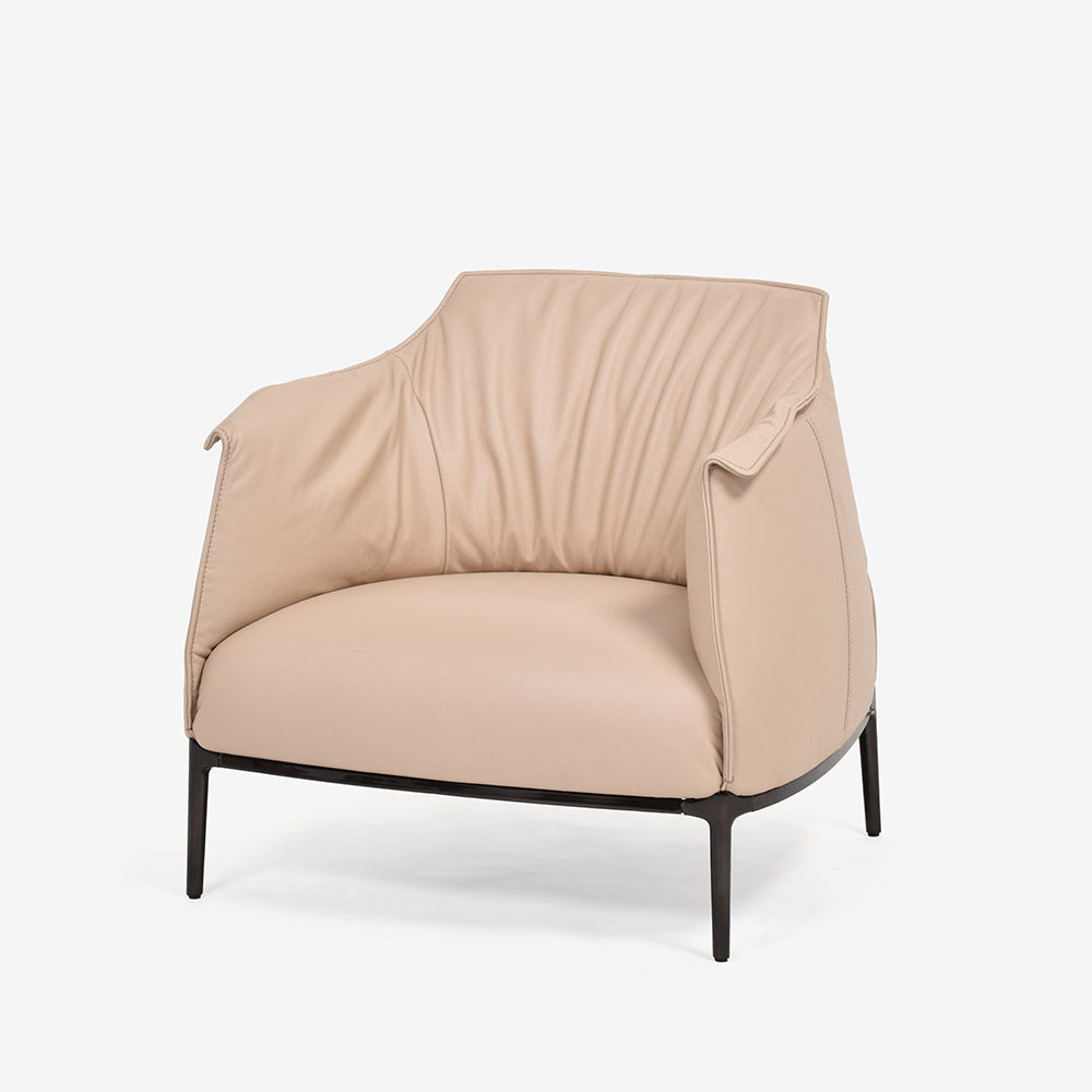 PoltronaFrau（ポルトローナ・フラウ）アームチェア「アーチボルド」革ベージュ色 #SC42Maquillage【お手入れキットの特典付き】