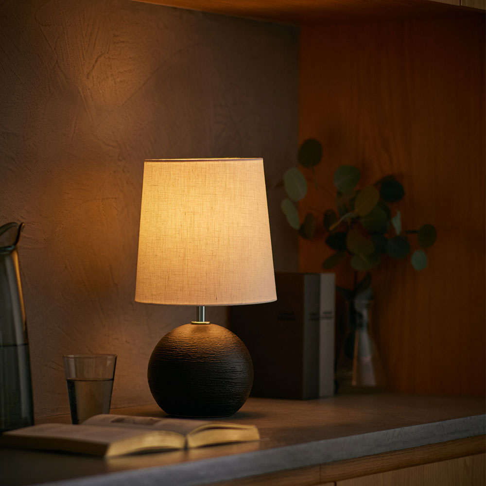 テーブルスタンド「mimi lamp ミスティカル HT1008-BK-LWH」ランプ別売