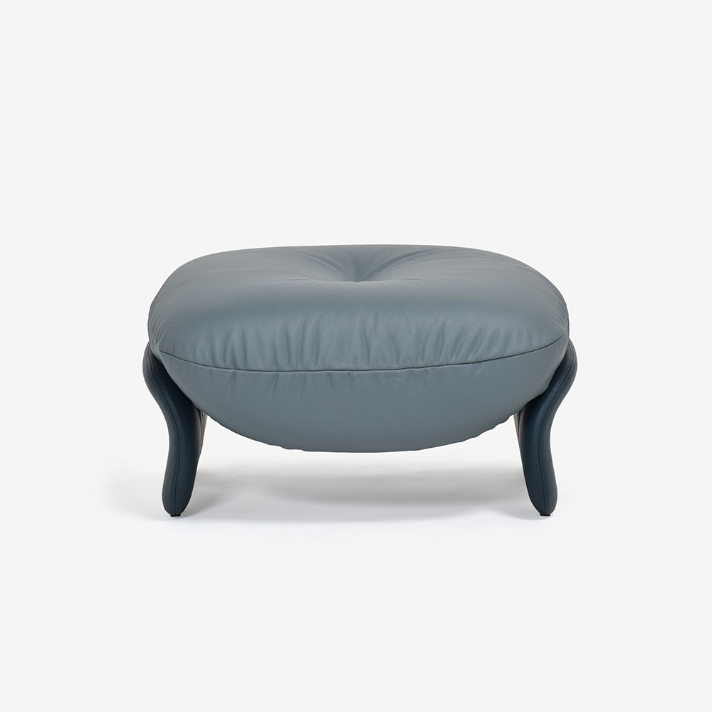 PoltronaFrau（ポルトローナ・フラウ）オットマン「スクワッシュ」幅72cm 革スチールブルー色/ミネラルブルー色【次回入荷未定】【お手入れキットの特典付き】