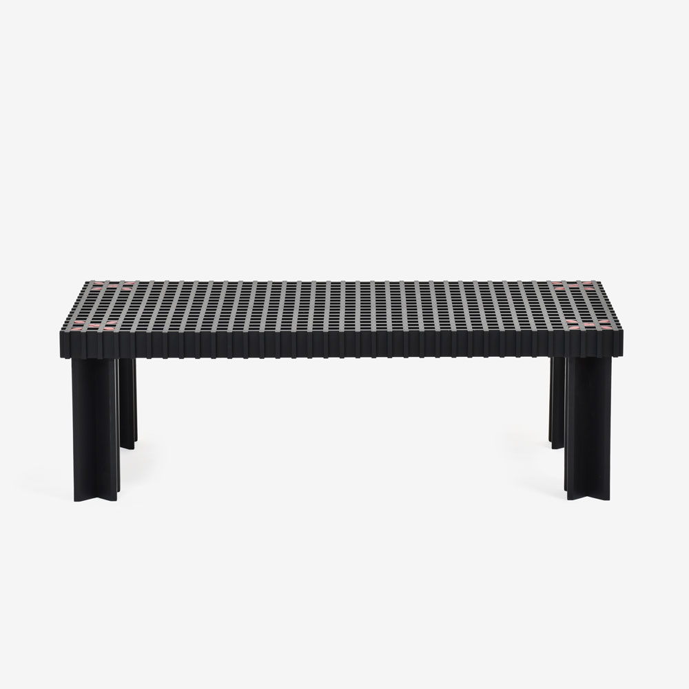 PoltronaFrau（ポルトローナ・フラウ）センターテーブル「キョウト」幅102cm 奥行50cm ビーチ材 ブラック色