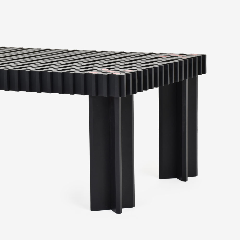 PoltronaFrau（ポルトローナ・フラウ）センターテーブル「キョウト」幅102cm 奥行50cm ビーチ材 ブラック色