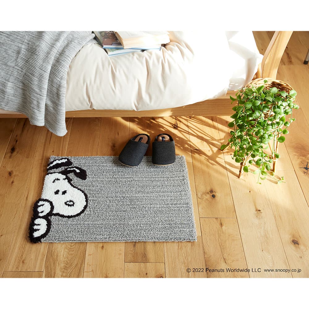 マット「スヌーピー チラリマット」 65x45cm PEANUTS(ピーナッツ)