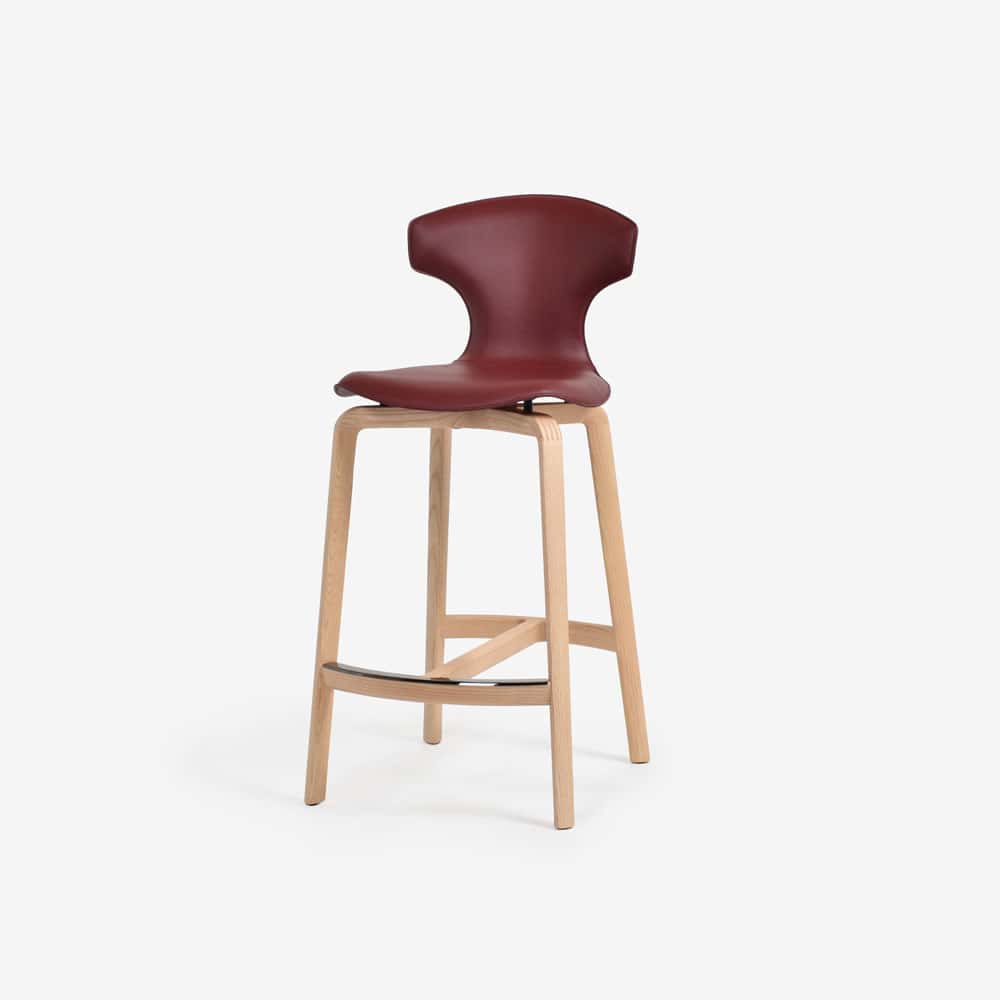 PoltronaFrau（ポルトローナ・フラウ）スツール「モンテーラ」革ガーネット色/ナチュラルアッシュ色