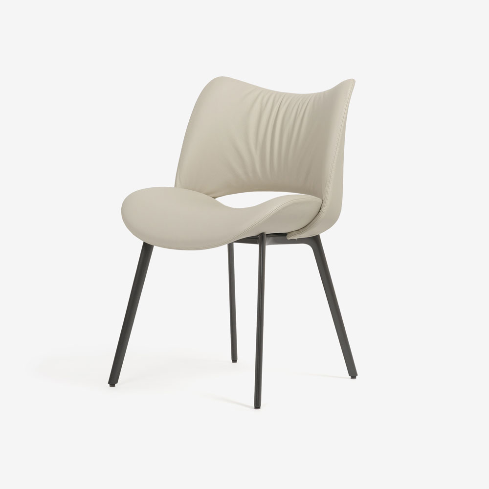 PoltronaFrau（ポルトローナ・フラウ）ダイニングチェア「ニース」革スタッコ色 #SC05 Stucco