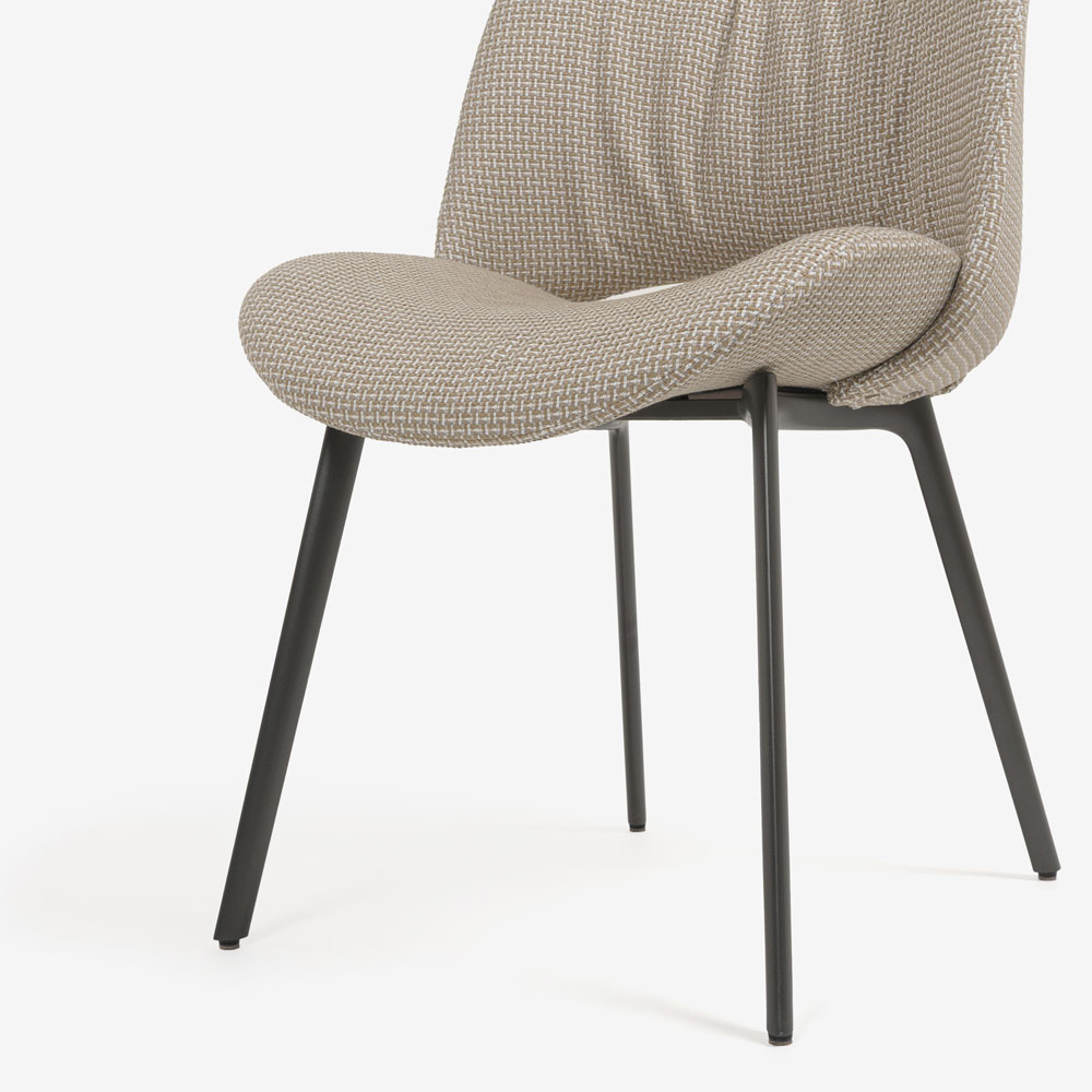 PoltronaFrau（ポルトローナ・フラウ）ダイニングチェア「ニース」布ブロンドウッド色 #C Blonde wood