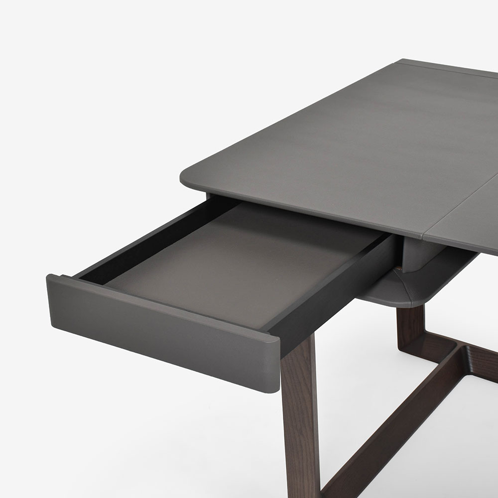 PoltronaFrau（ポルトローナ・フラウ）デスク「Peek-a-Book ピーカブック」幅183cm アッシュ材セピア色 革#CS28【次回入荷未定】