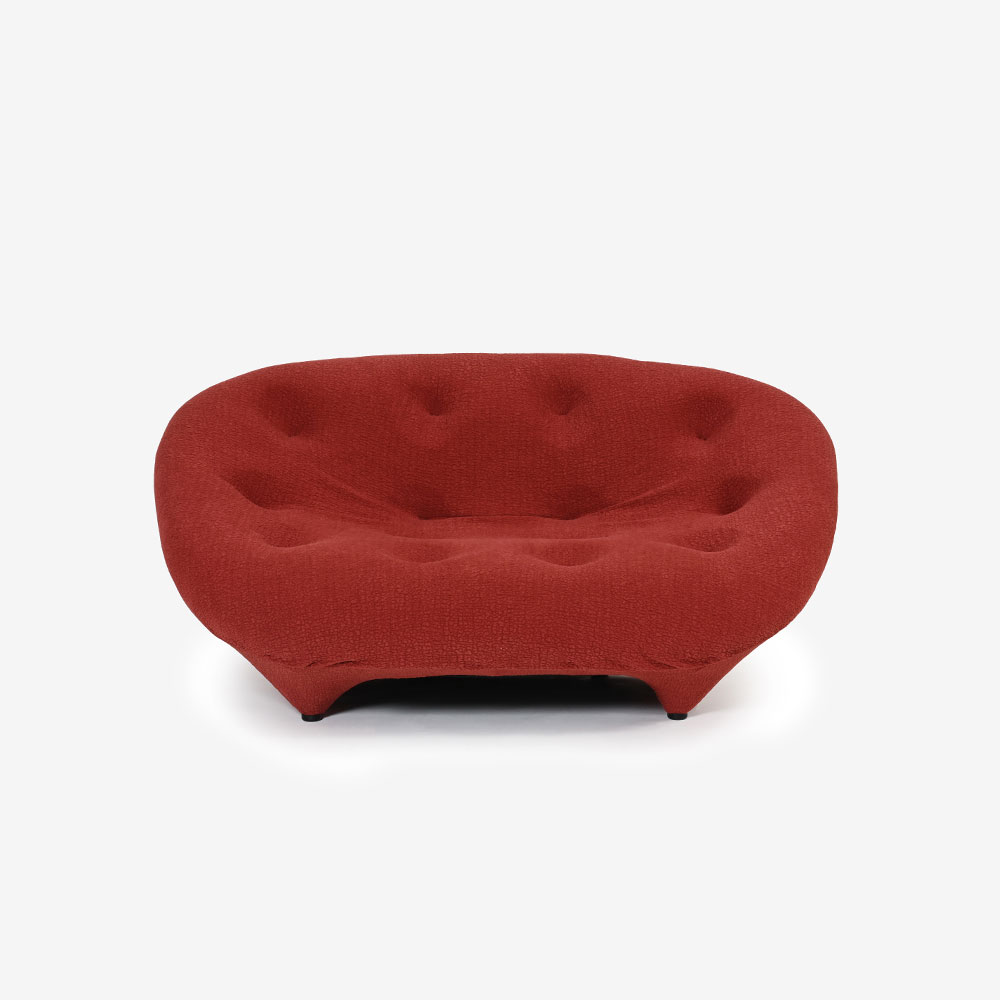濃い赤色のソファ IDC大塚家具 RED chair 濃い赤色のソファ IDC大塚