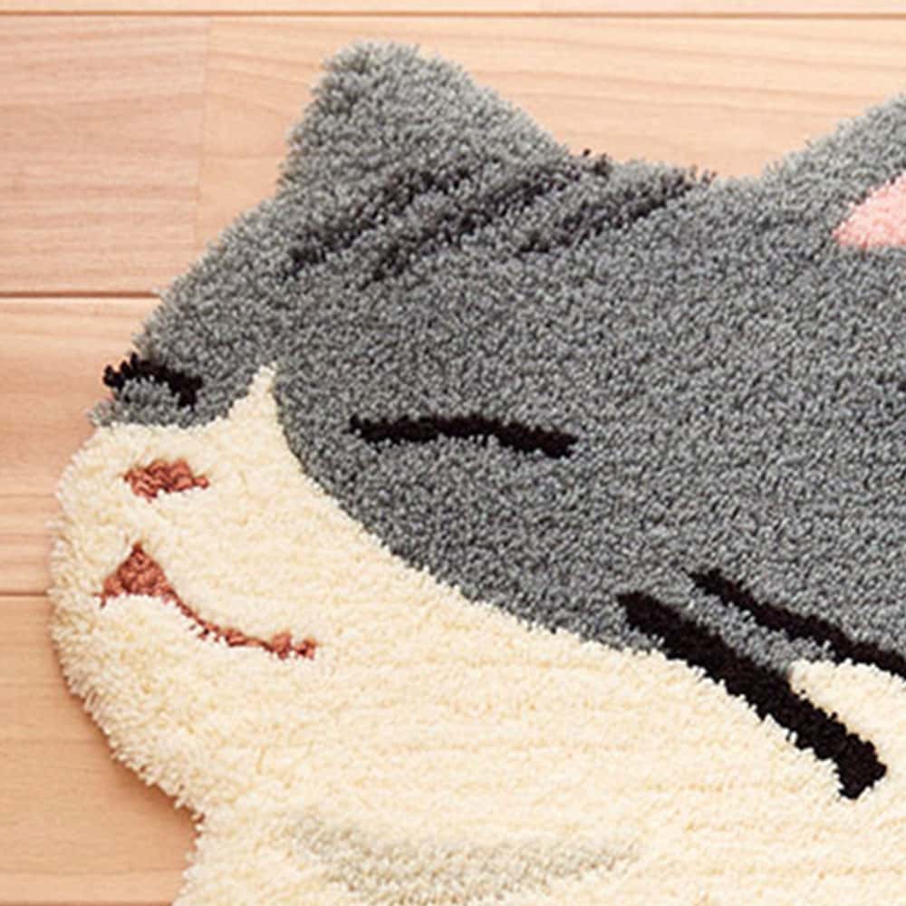 ラグ「コウバコスワリ」サバトラ 70ｘ60cm