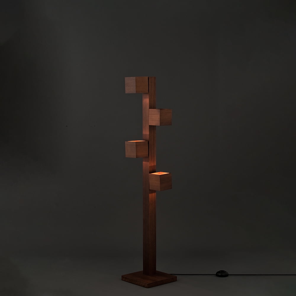 LEDフロアスタンド「F3181LE-WN」ウォールナット材 高さ130cm