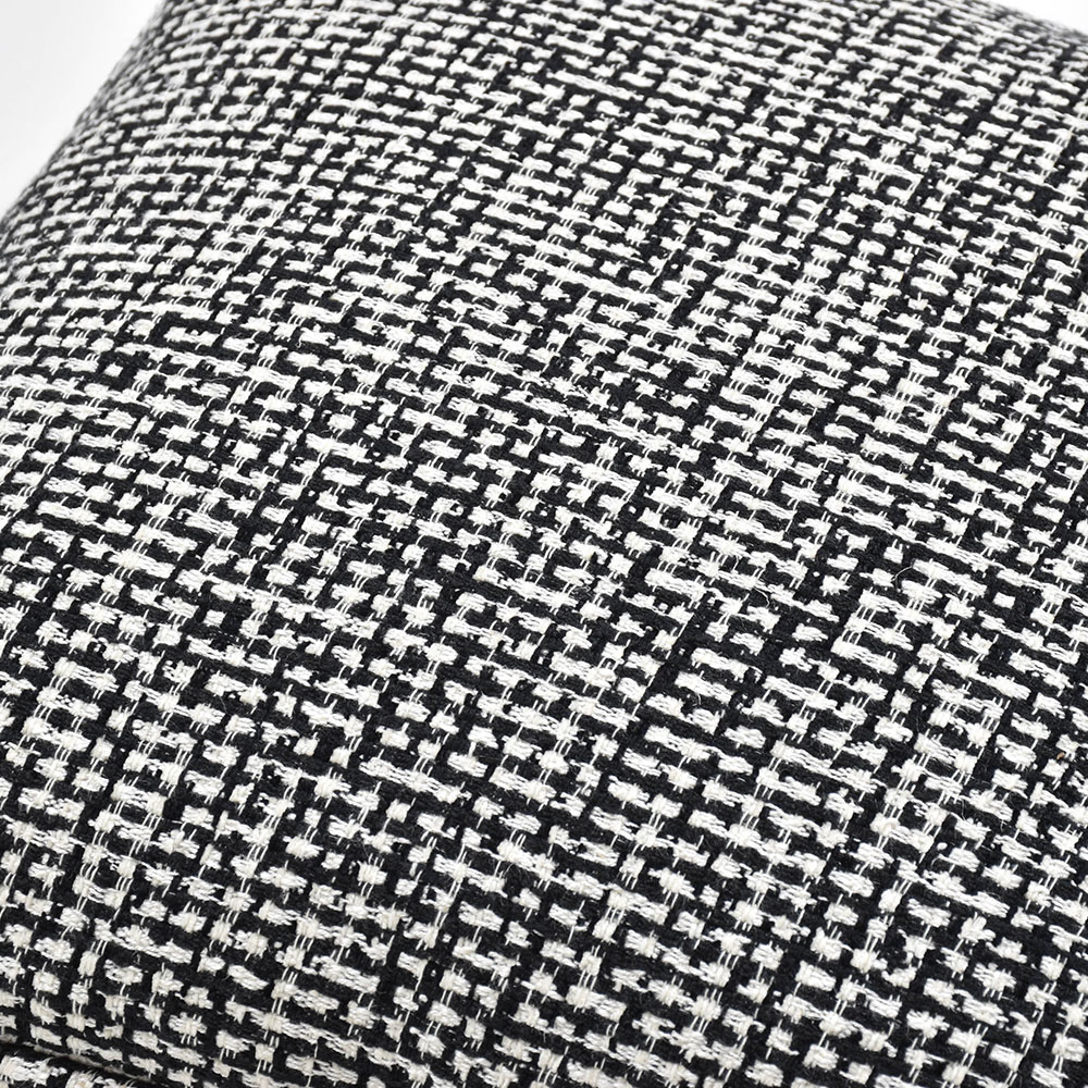 クッション「FA-4563」布#RIA-8A オニキス色