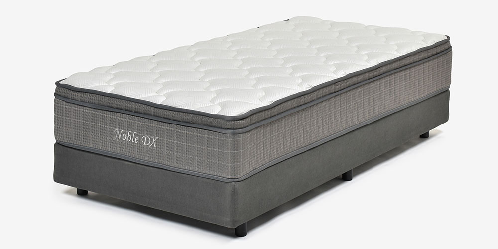 ボトムクッション「SP-BOXN ハイ」脚ブラック色 にマットレスを載せたイメージ