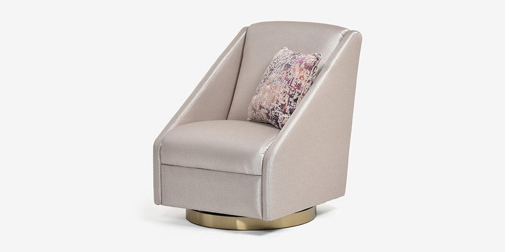 アームチェア「Cirrus シラス」の斜め