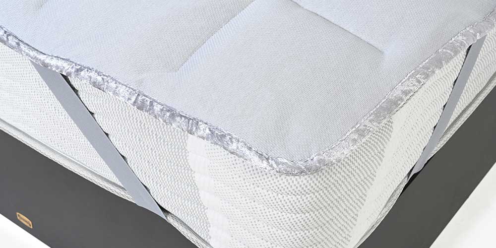 ベッドパッド「ブリエ2」の四隅ゴム