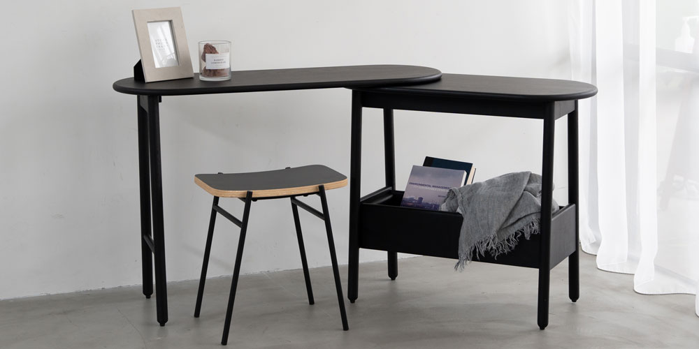 繊細なラインでシンプルなフォルムが際立つスツール「カペル」