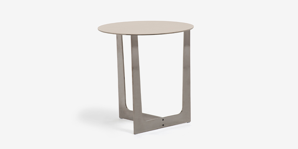 PoltronaFrau（ポルトローナ・フラウ）サイドテーブル「Ilary イラリー H55」丸53cm 革ライトグレー斜めから見た画像(2)
