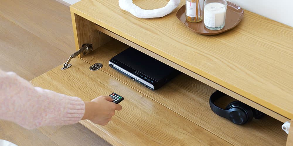 テレビボード「レッチェ」ホワイトオーク材 フラップ扉