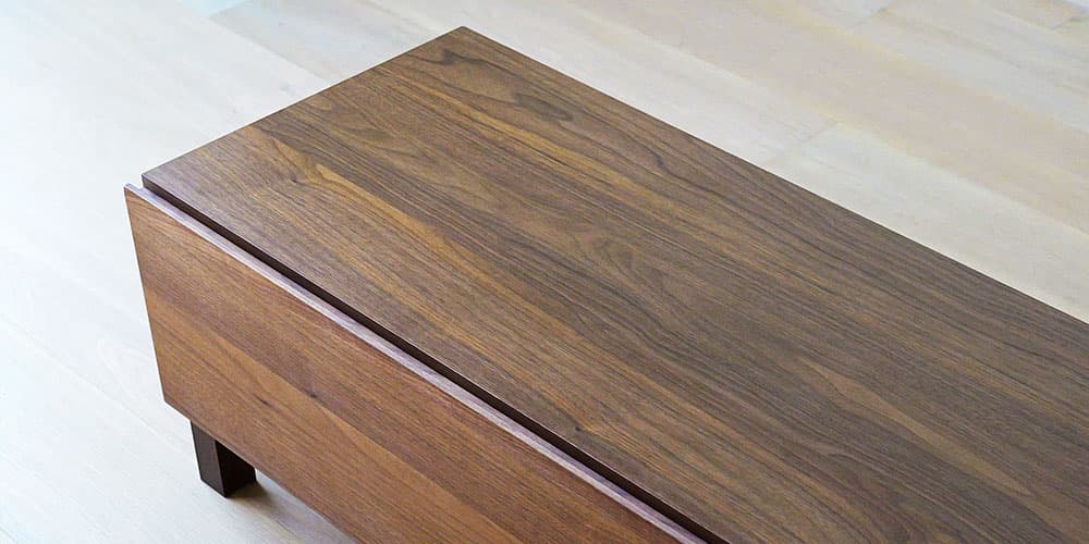 テレビボード「レッチェ」ウォールナット材 背面