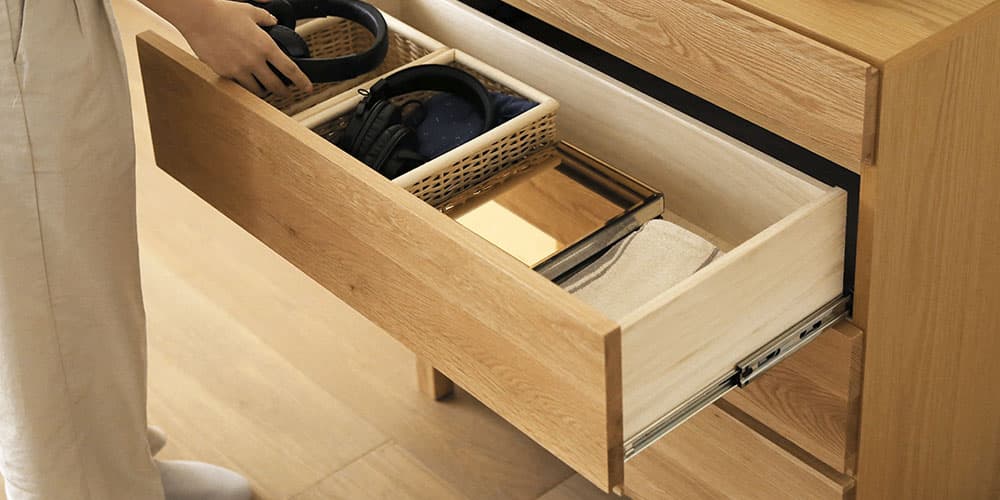 リビングチェスト「レッチェ」幅80cm ホワイトオーク材の引出し