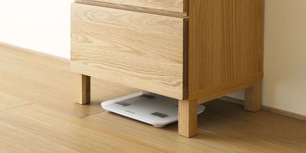 リビングハイチェスト「レッチェ」幅50cm ホワイトオーク材の脚部