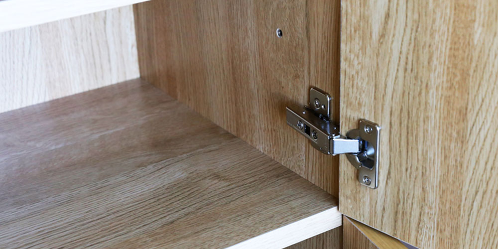 ハイキャビネット「レッチェ」幅80cm ホワイトオーク材のダンパー付き丁番