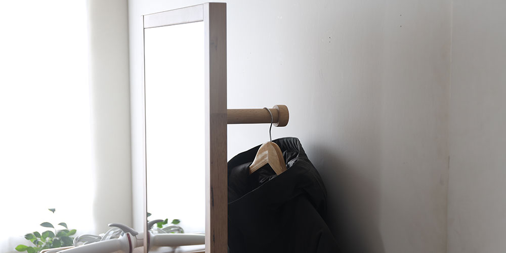 姿見ドレッサー「クラーク」ミラー裏のハンガーポール