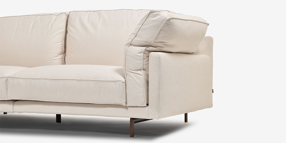 erba（エルバイタリア）ソファ「カモーリ」幅234cm 布アイボリーの肘