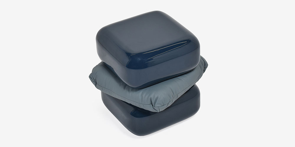 サイドテーブル「スクワッシュ」上から