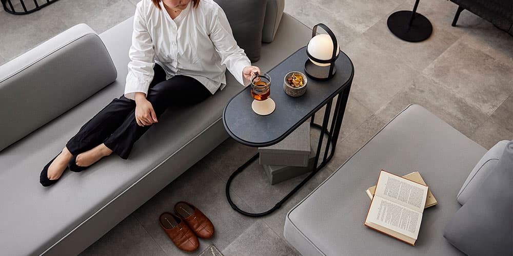 サイドテーブル「MST-252」の空間になじむデザイン