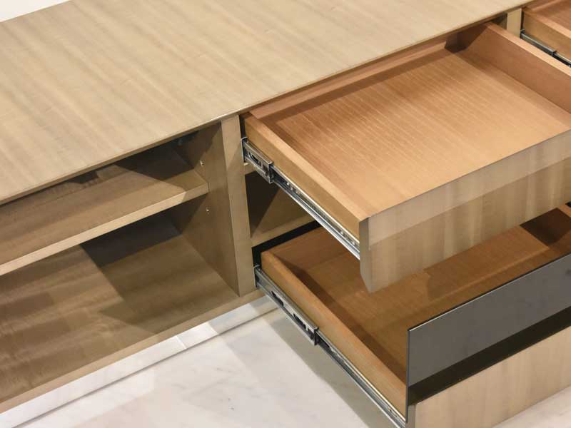 テレビボード「デコレ」幅210cm バスウッド材 艶あり【受注生産品】